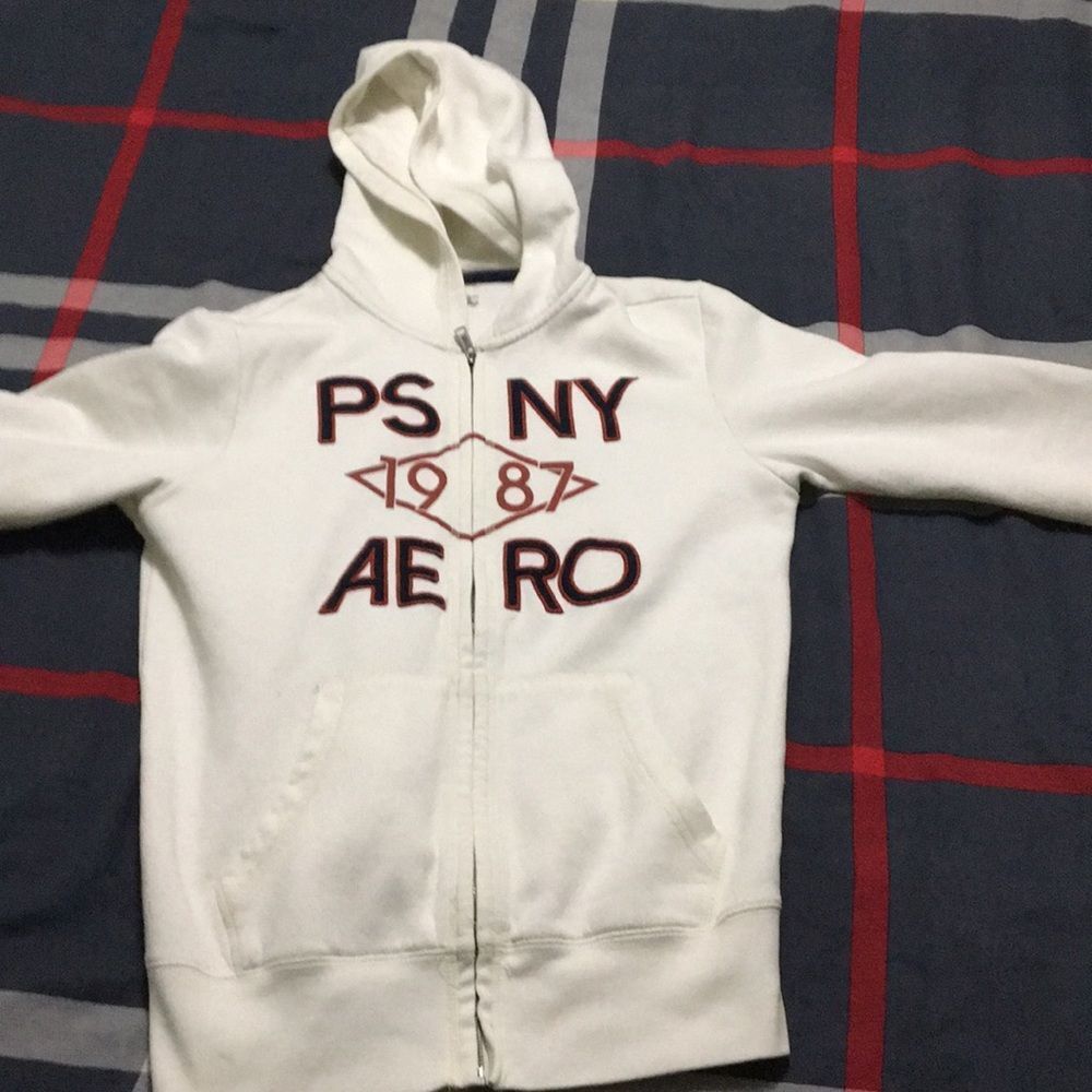 Aeropostale sweatshirt white
